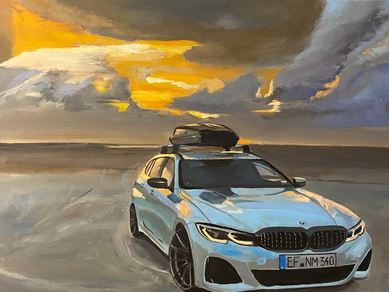 Handgemaltes Bild eines hellblauen BMW 3er mit Dachbox vor dramatischem Himmel