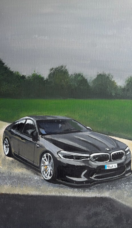 Handgemaltes Bild einer schwarzen BMW M5 Limousine vor Feldlandschaft